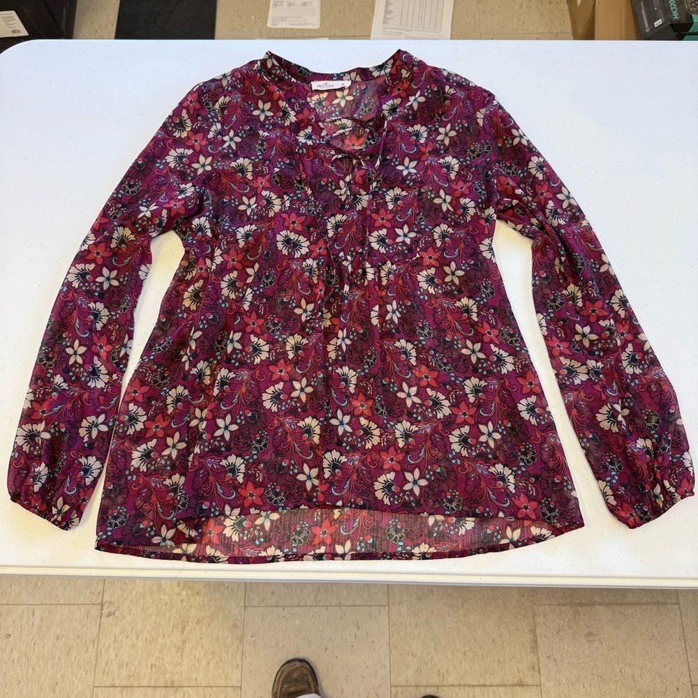 Hollister Chiffon Floral Baby Doll Long Sleeve Women's Top, Size medium